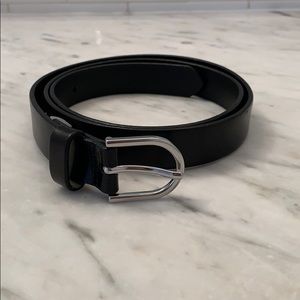⭐️Banana Republic Black Leather Trouser Belt ⭐️